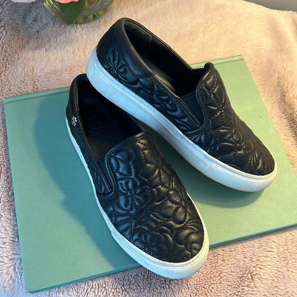 Tory Burch sneakers black leather quilted size 5.5